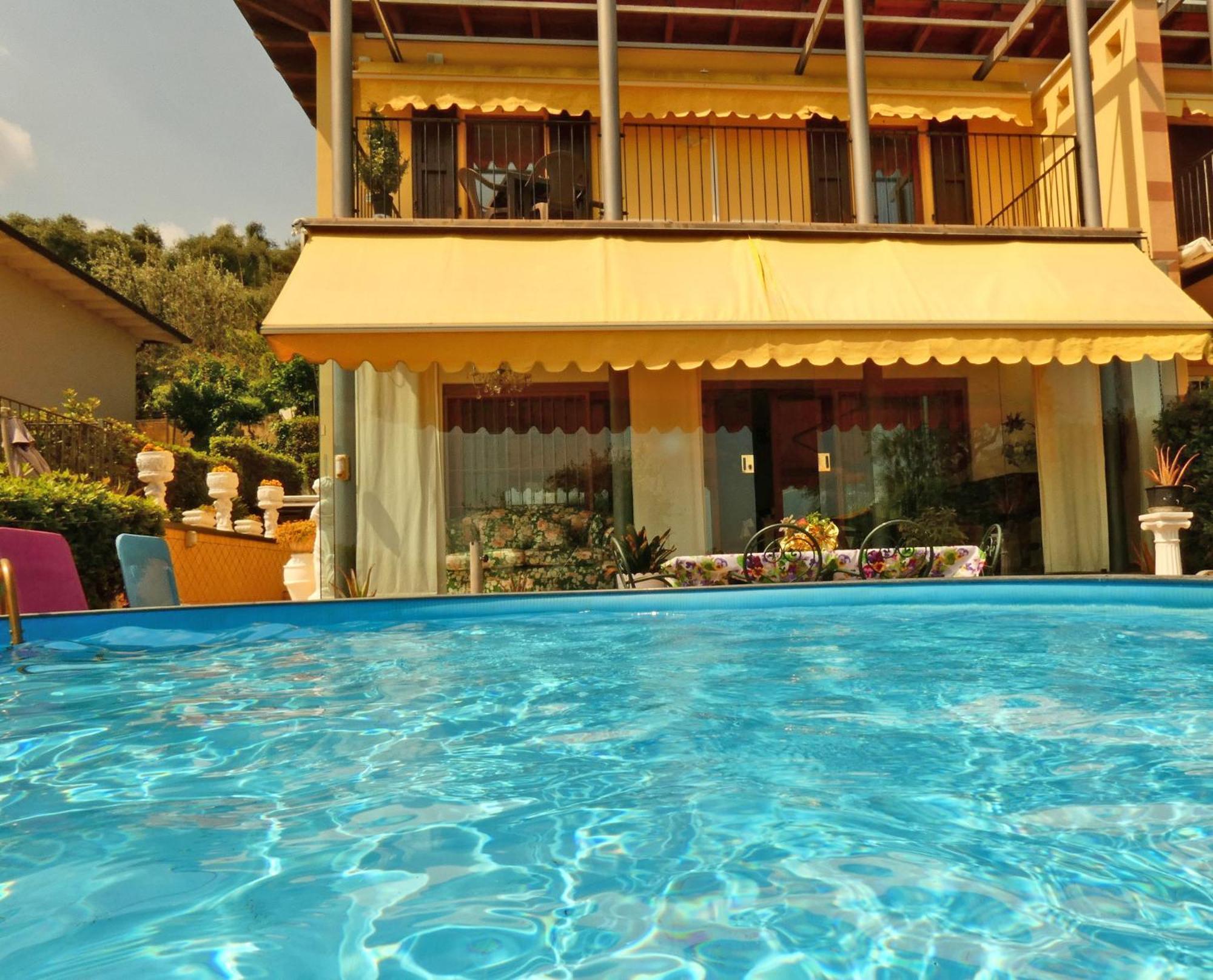 Villa Paradiso Polpenazze del Garda Ruang foto